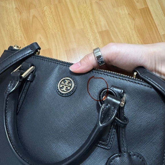 Tory Burch Robinson Micro Double-Zip Leather Bag (comes with dust bag) - Picture 6 of 7